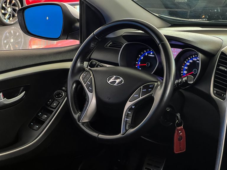 Hyundai i30 1.8 16V Aut. 5p