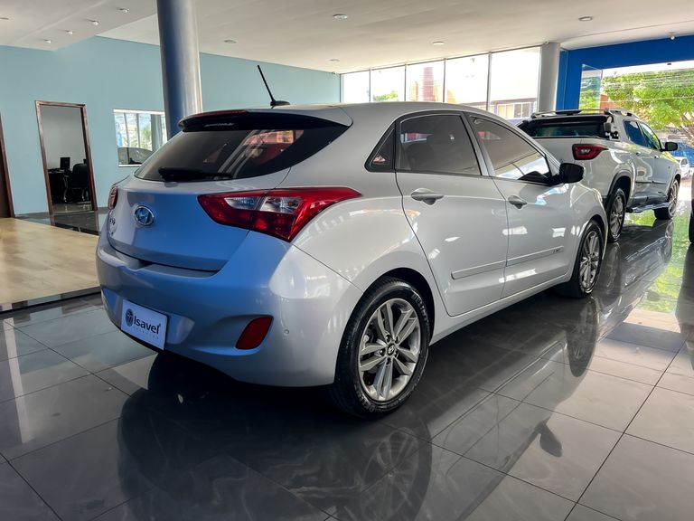 Hyundai i30 1.8 16V Aut. 5p