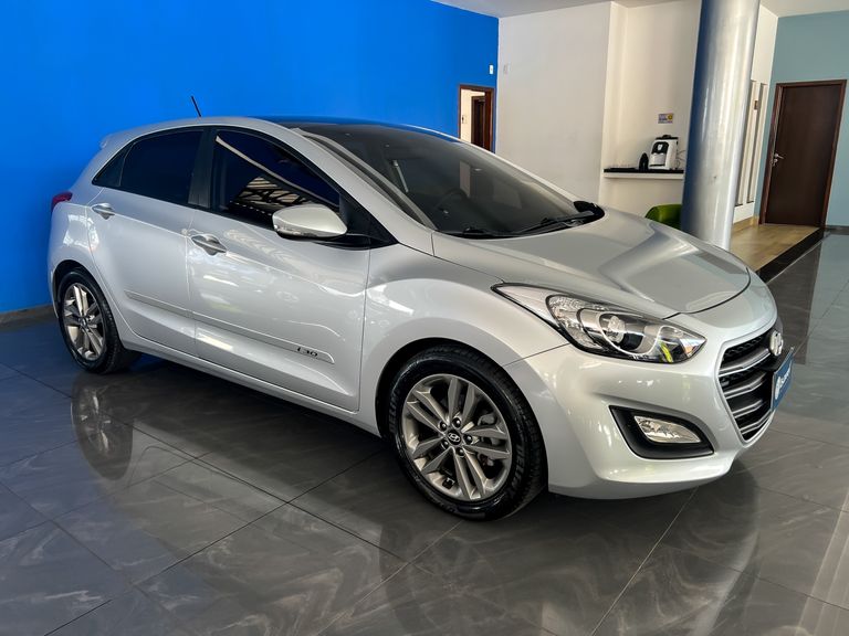 Hyundai i30 1.8 16V Aut. 5p
