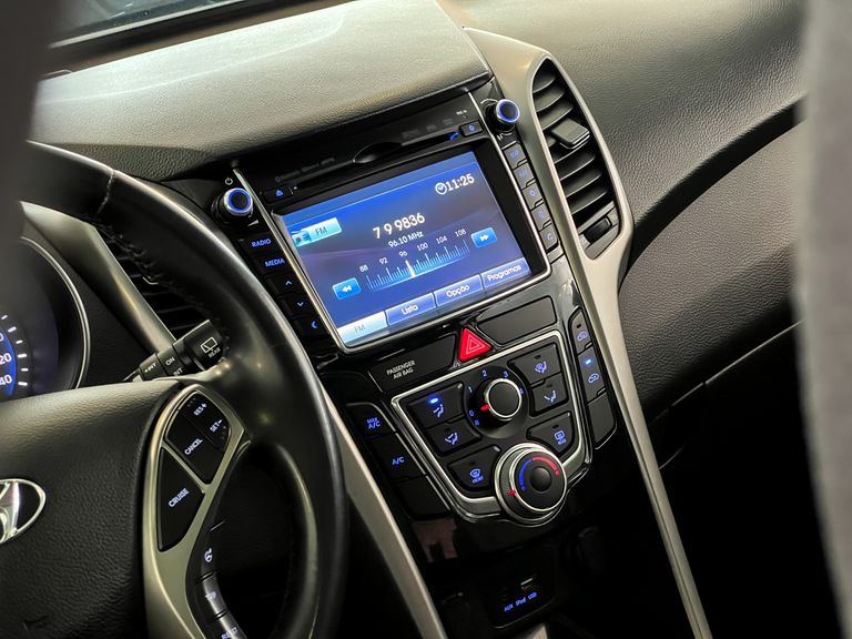 Hyundai i30 1.8 16V Aut. 5p