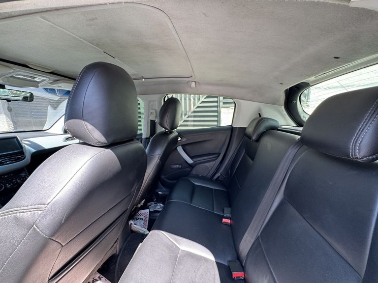 Peugeot 208 Allure 1.5 Flex 8V 5p