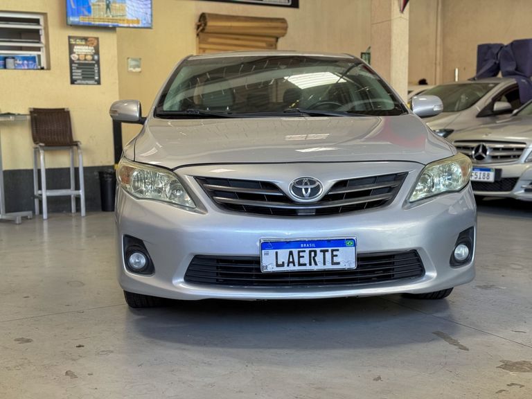 Toyota Corolla XEi 2.0 Flex 16V Aut.