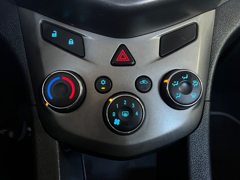 Chevrolet SONIC HB LT 1.6 16V FlexPower 5p Mec.