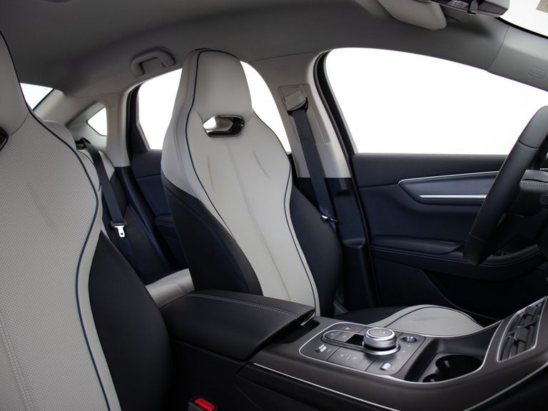BYD King GS 1.5 16V Aut. (Hibrido)