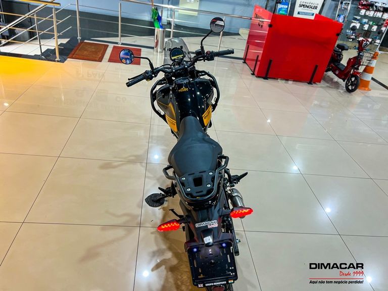 Royal Enfield Hanle Black