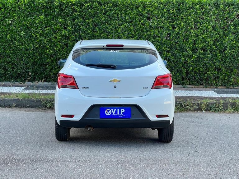 Chevrolet ONIX HATCH LTZ 1.4 8V FlexPower 5p Aut.