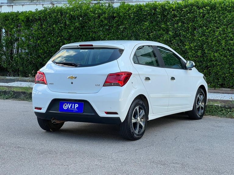 Chevrolet ONIX HATCH LTZ 1.4 8V FlexPower 5p Aut.