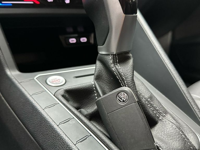 VolksWagen VIRTUS Exclusive 250TSI 1.4 Flex 16V Aut