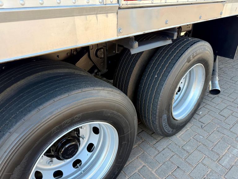 VOLVO VM 270 6x2 2p (diesel) (E5)