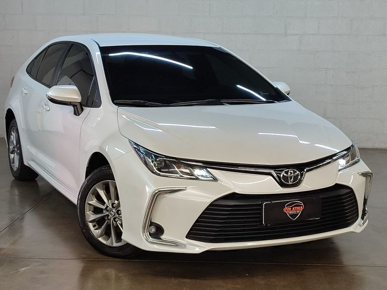 Toyota Corolla GLi 2.0 16V Flex Aut.