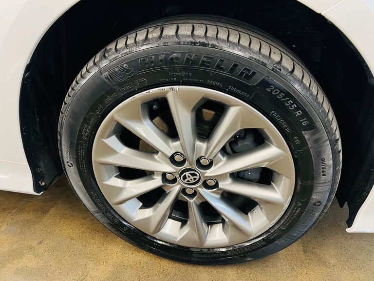 Toyota Corolla GLi 2.0 16V Flex Aut.