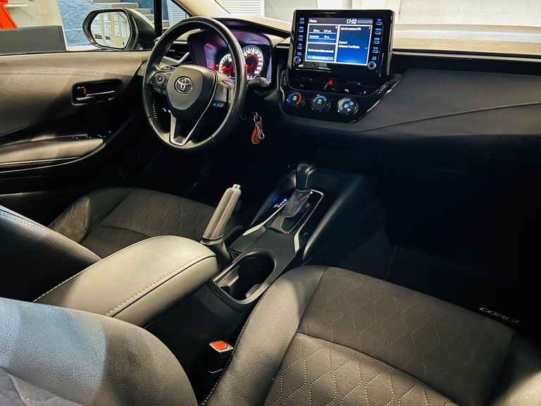 Toyota Corolla GLi 2.0 16V Flex Aut.