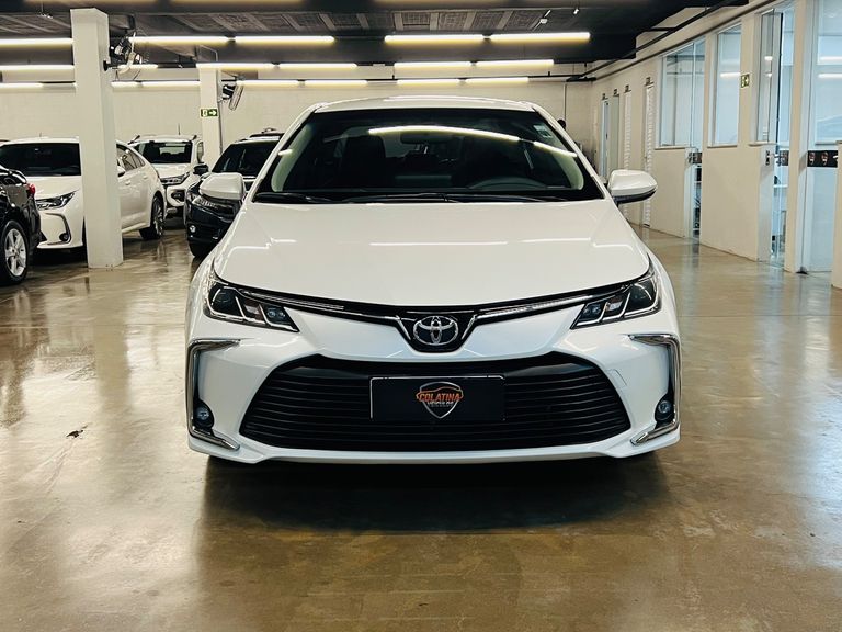 Toyota Corolla GLi 2.0 16V Flex Aut.