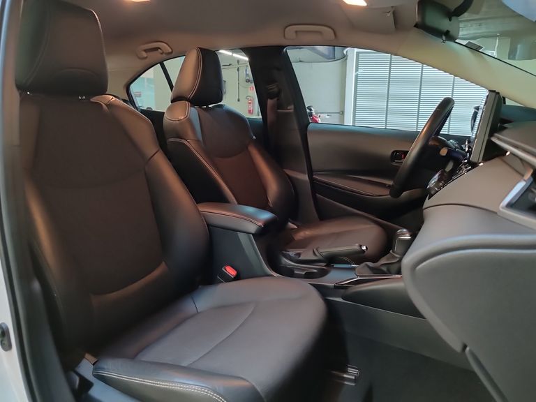 Toyota Corolla GLi 2.0 16V Flex Aut.