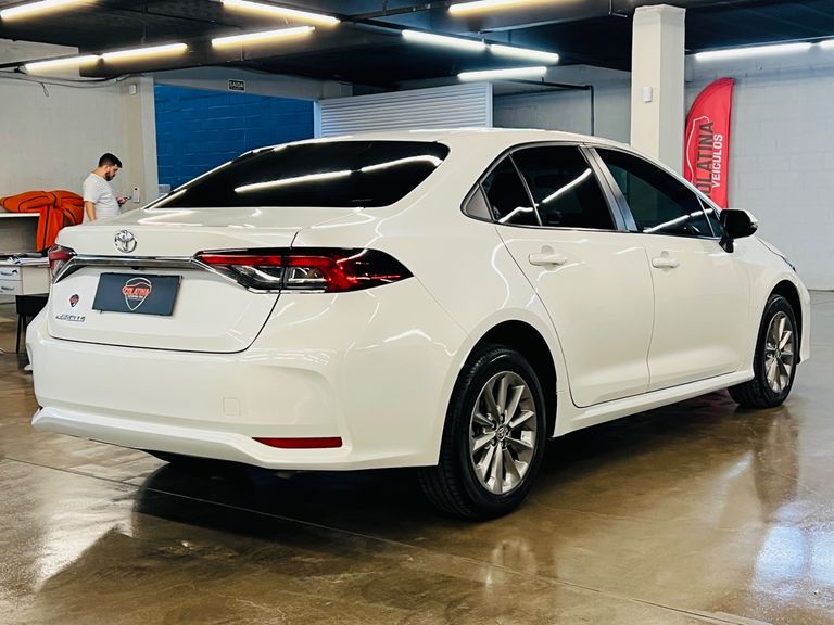 Toyota Corolla GLi 2.0 16V Flex Aut.