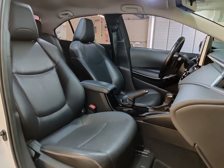 Toyota Corolla XEi 2.0 Flex 16V Aut.