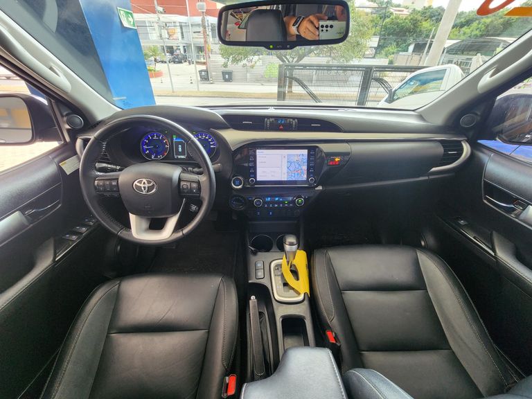 Toyota Hilux CD SRV 4x4 2.7 Flex 16V Aut.