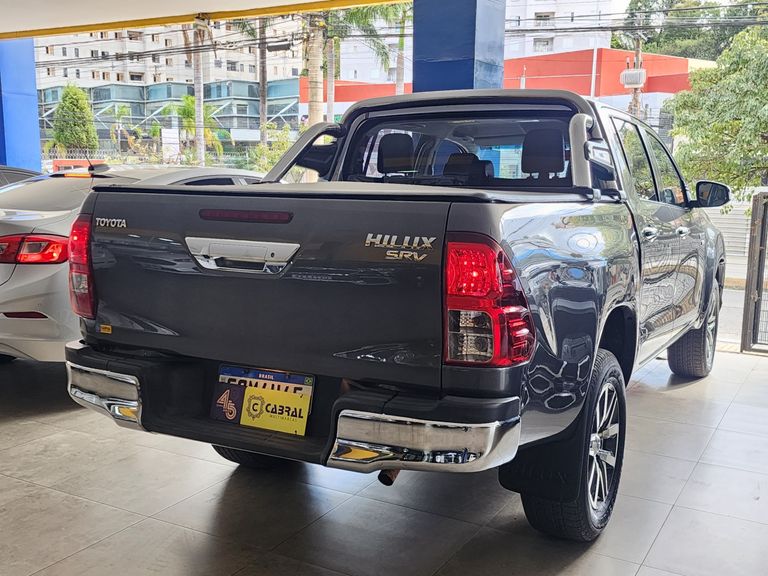 Toyota Hilux CD SRV 4x4 2.7 Flex 16V Aut.
