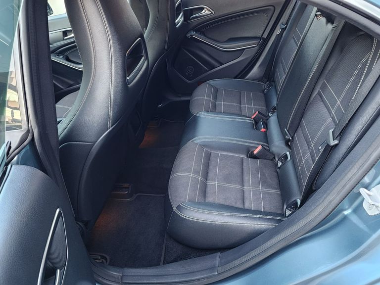Mercedes CLA-200 First Edition 1.6 TB 16V  Aut.