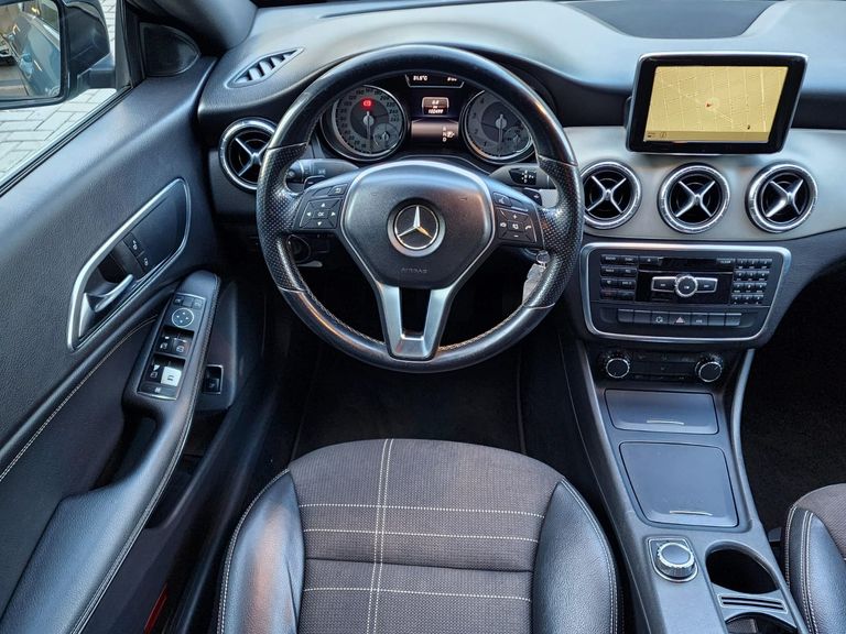 Mercedes CLA-200 First Edition 1.6 TB 16V  Aut.