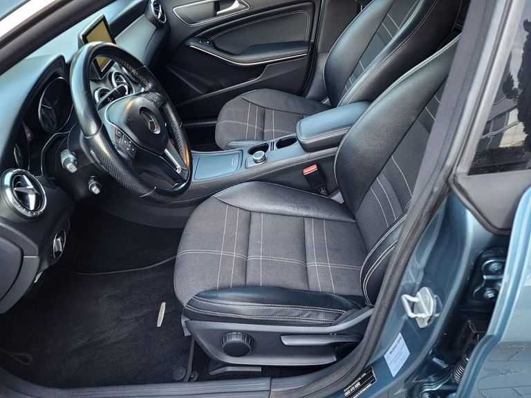 Mercedes CLA-200 First Edition 1.6 TB 16V  Aut.