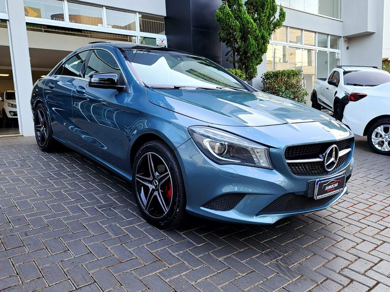 Mercedes CLA-200 First Edition 1.6 TB 16V  Aut.