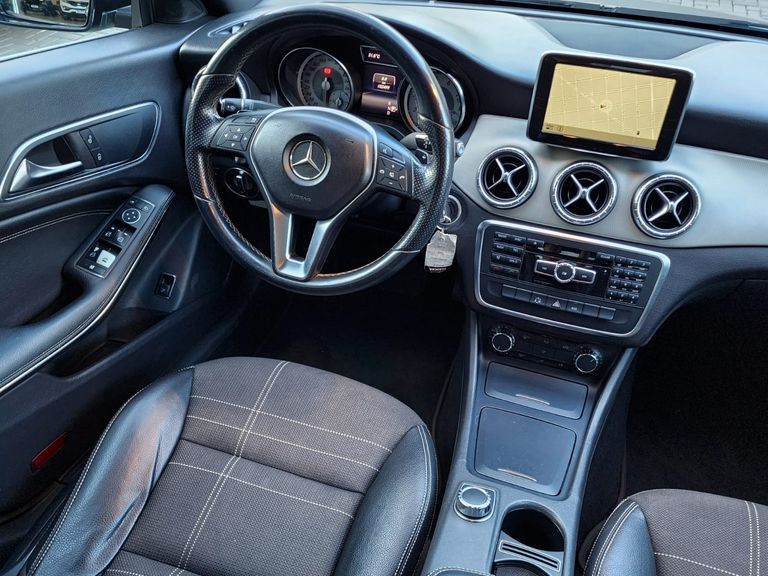 Mercedes CLA-200 First Edition 1.6 TB 16V  Aut.