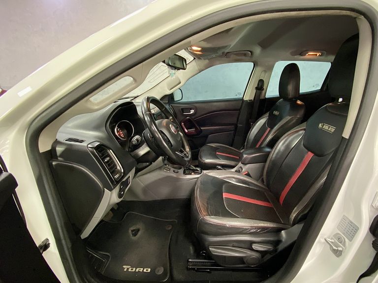 Fiat Toro Freedom 1.8 16V Flex Aut.