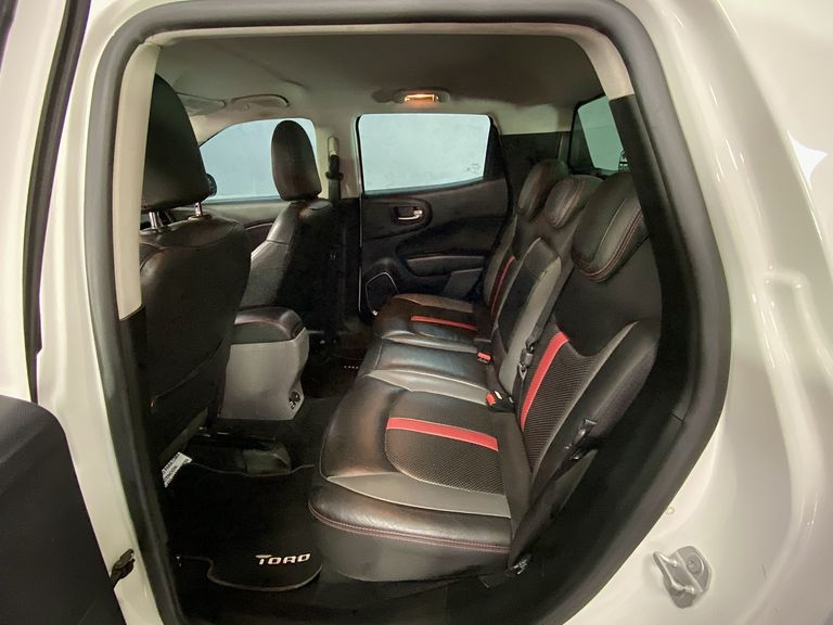 Fiat Toro Freedom 1.8 16V Flex Aut.