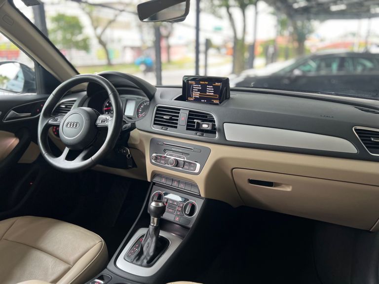 Audi Q3 1.4 TFSI/TFSI Flex S-tronic 5p
