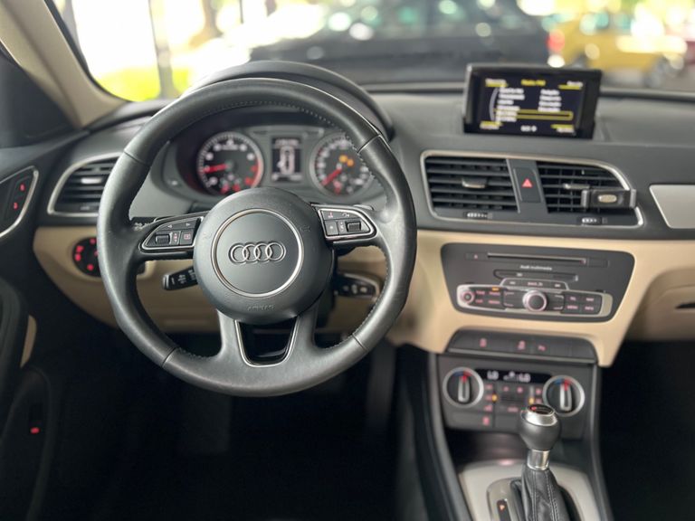 Audi Q3 1.4 TFSI/TFSI Flex S-tronic 5p