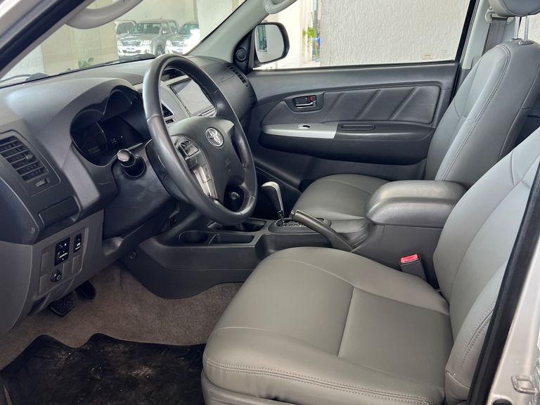Toyota Hilux CD SRV D4-D 4x4 3.0 TDI Diesel Aut