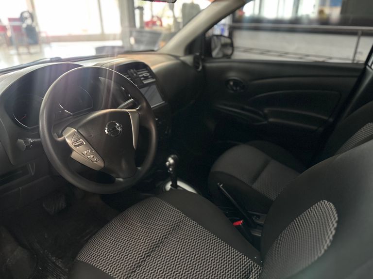 Nissan VERSA V-DRIVE Esp.Ed. 1.6 16v Flex Aut.