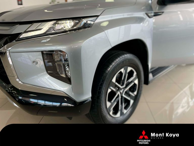 Mitsubishi L200 Triton Sport HPE-S 2.4 CD Dies. Aut