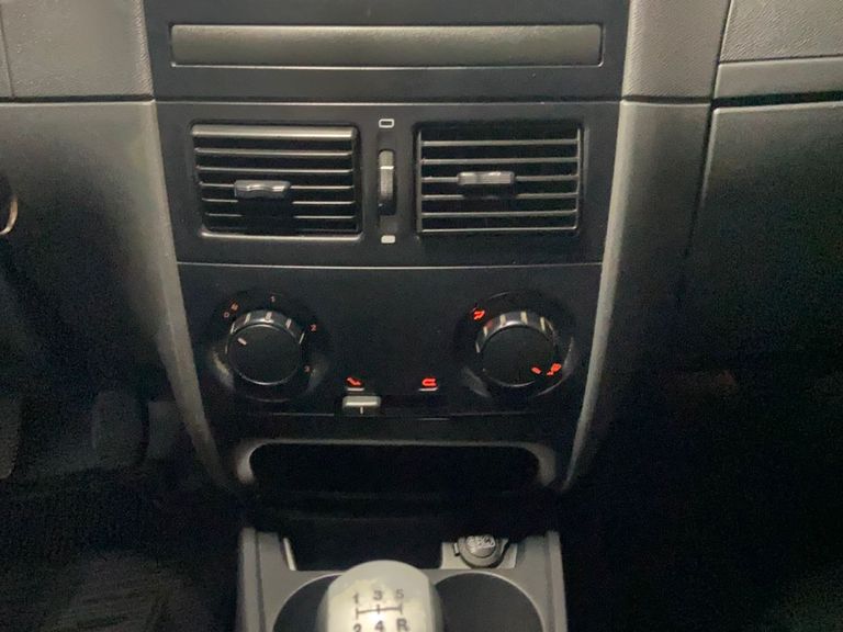 Fiat Palio ELX 1.0 Fire/30 Anos F. Flex 8V 4p