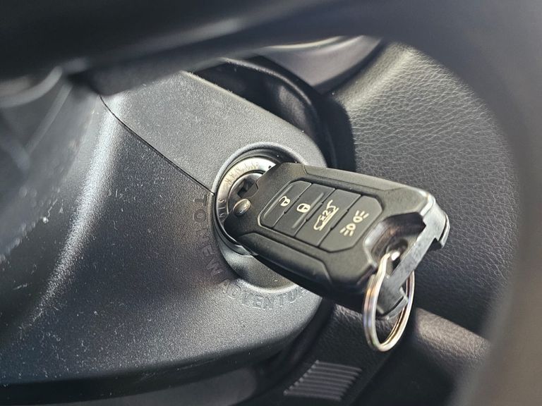 Jeep Renegade Sport 1.8 4x2 Flex 16V Aut.