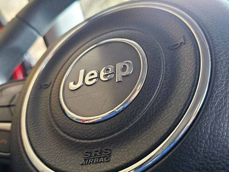 Jeep Renegade Sport 1.8 4x2 Flex 16V Aut.