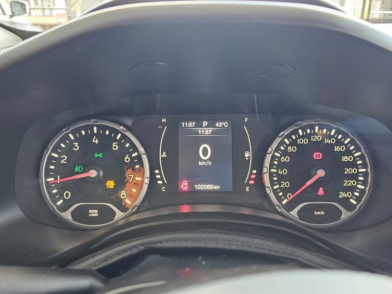 Jeep Renegade Sport 1.8 4x2 Flex 16V Aut.