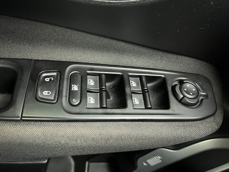 Jeep Renegade 1.8 4x2 Flex 16V Aut.