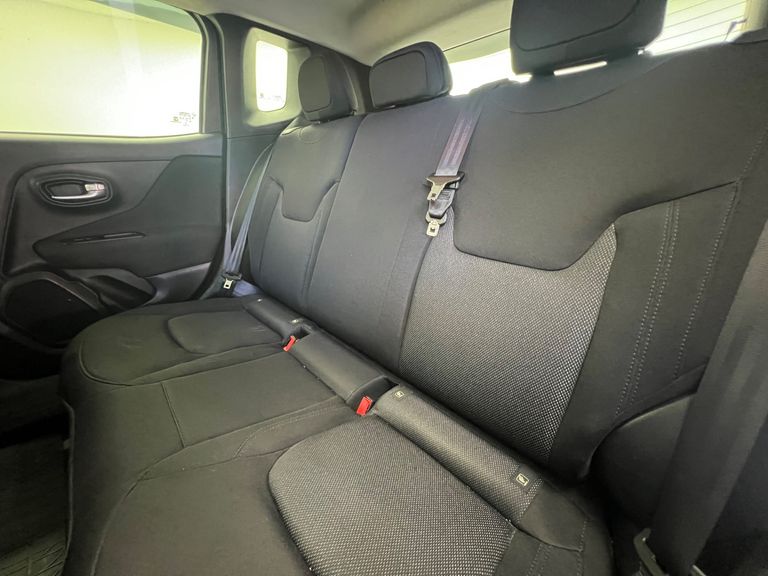 Jeep Renegade 1.8 4x2 Flex 16V Aut.