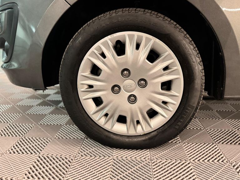 Ford Ka 1.5 Sedan SE Plus 12V Flex 4p Aut.