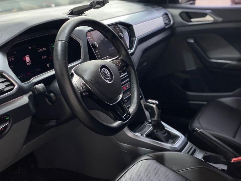 VolksWagen T-Cross Comfortline 1.0 TSI Flex 5p Aut.