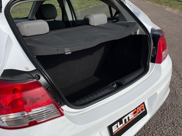 Chevrolet ONIX HATCH LS 1.0 8V FlexPower 5p Mec.