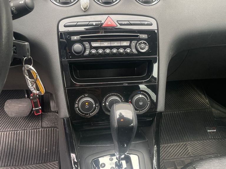 Peugeot 308 Business 1.6 Turbo Flex 16V 5p Aut.