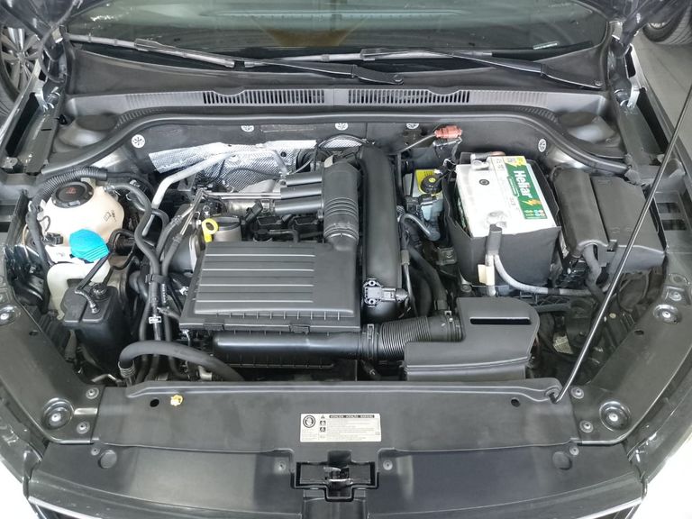 VolksWagen JETTA Comfortline 1.4 TSI 16V 4p Aut.