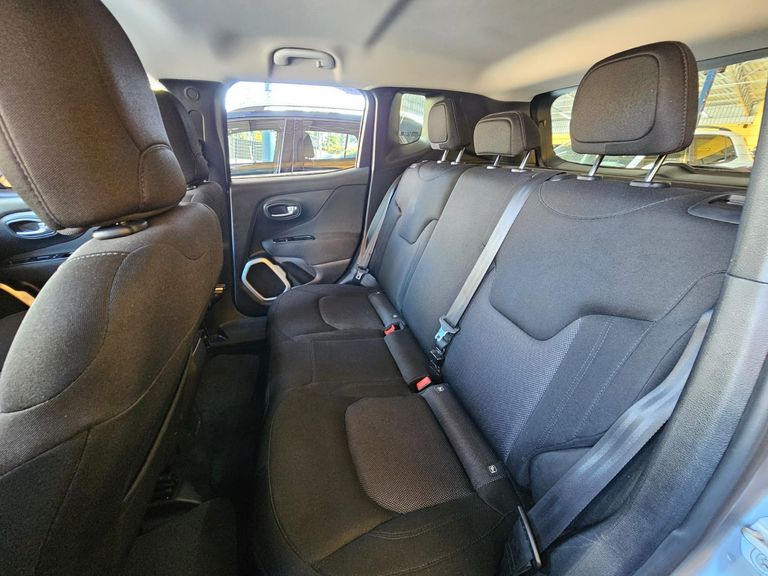 Jeep Renegade Sport 1.8 4x2 Flex 16V Aut.