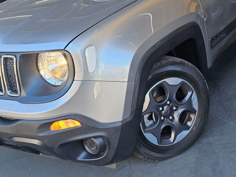 Jeep Renegade Sport 1.8 4x2 Flex 16V Aut.