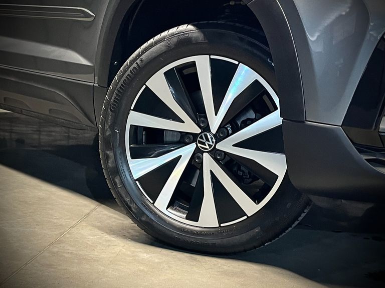 VolksWagen TAOS Highline 1.4 250 TSI Flex Aut.