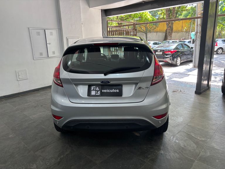 Ford Fiesta SEL 1.6 16V Flex  Aut. 5p