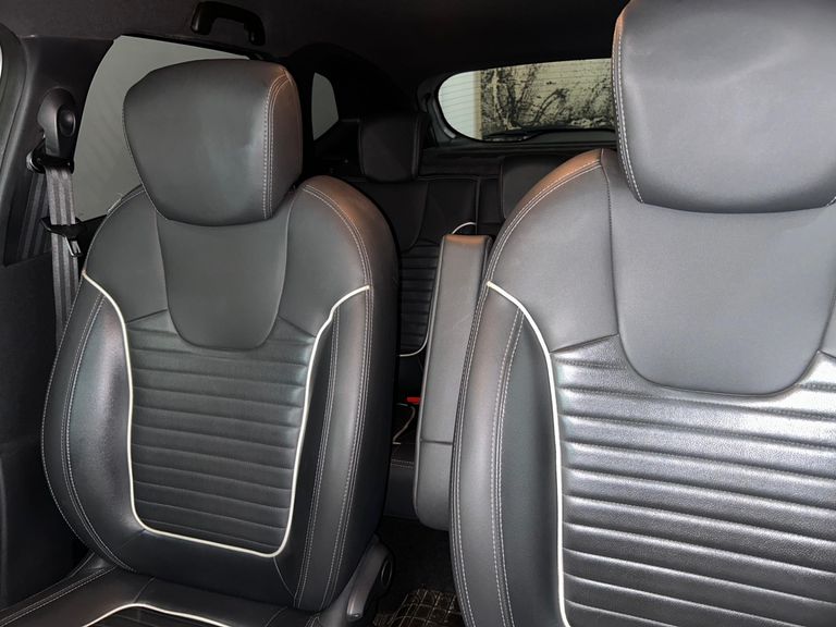 Renault CAPTUR Intense 2.0 16V Flex 5p Aut.